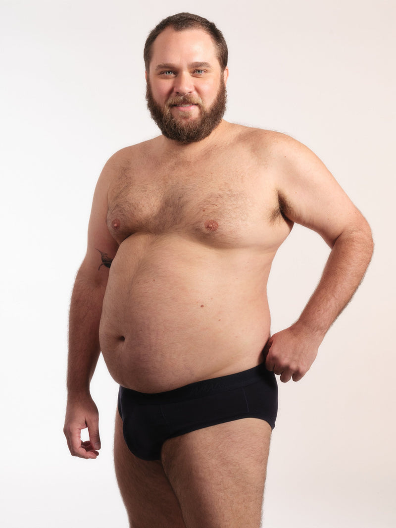 Cueca Slip NAÏV em TENCEL Liocel Preto porte maior