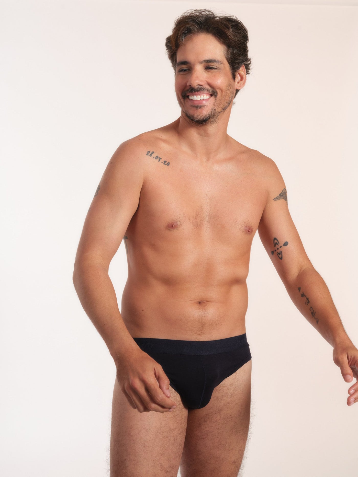 Cueca Y-Slip NAÏV em TENCEL Liocel Marinho
