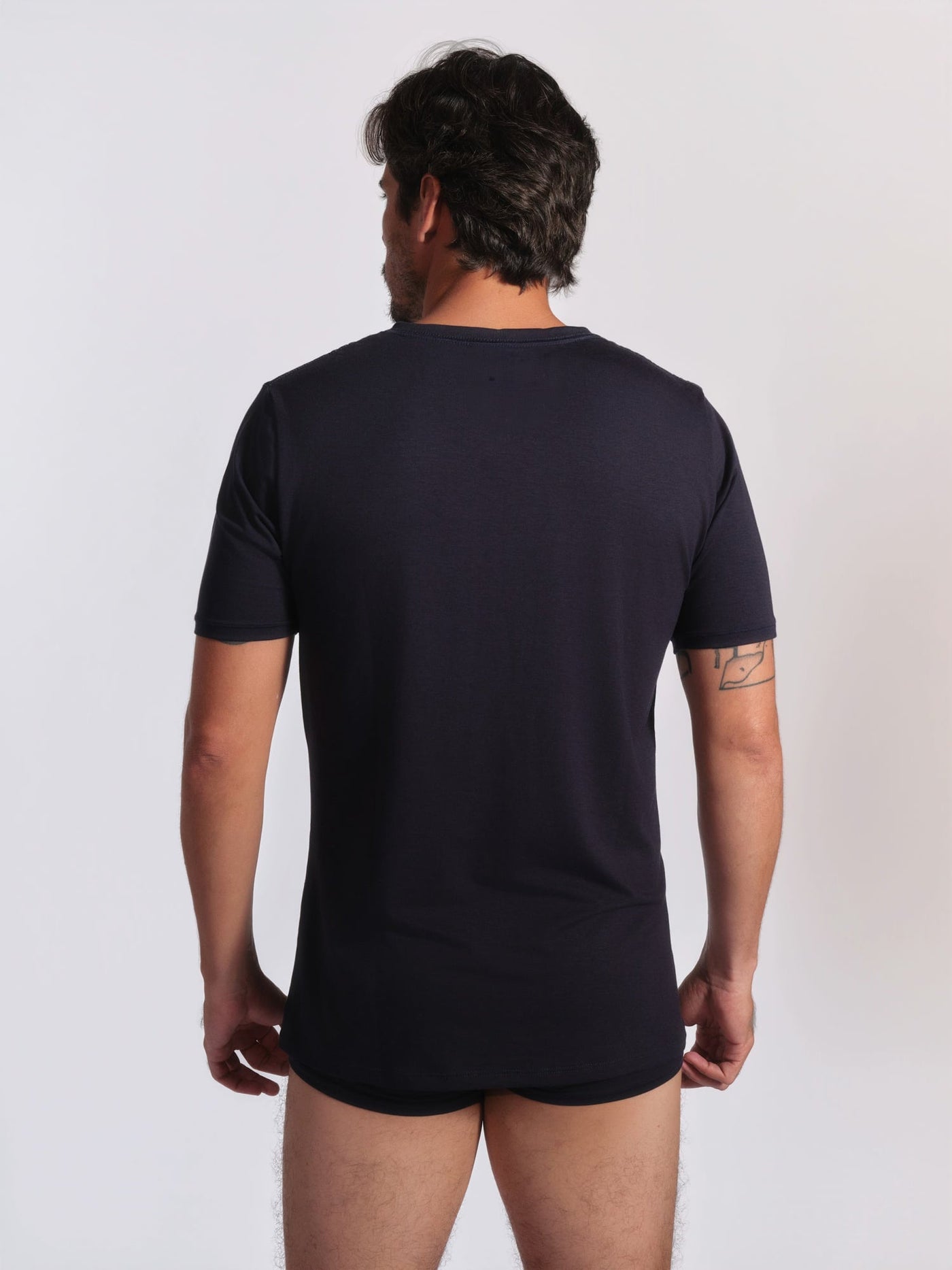 Camiseta NAIV em TENCEL Liocel, cor marinho