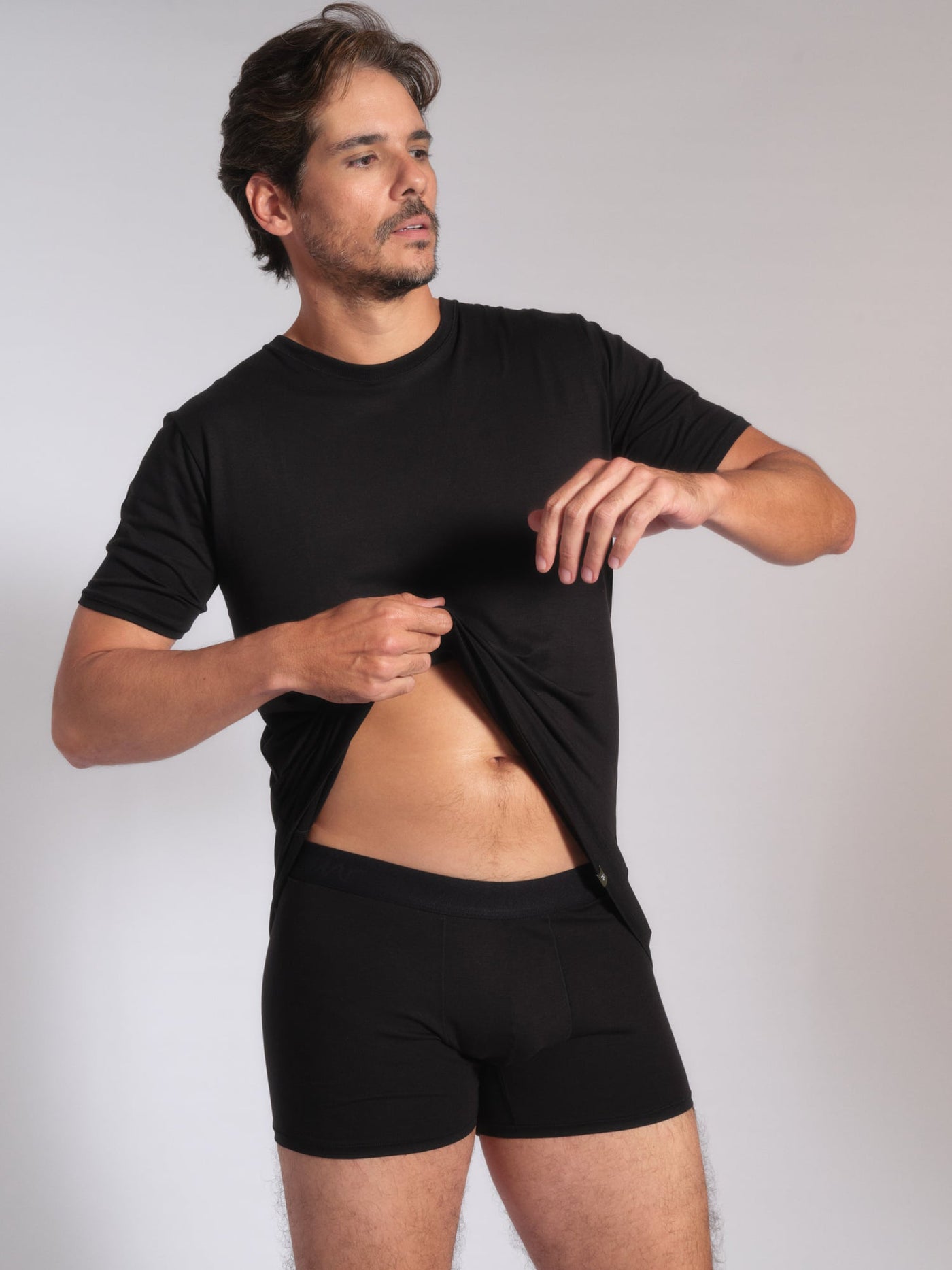 Camiseta NAIV em TENCEL Liocel, cor preto